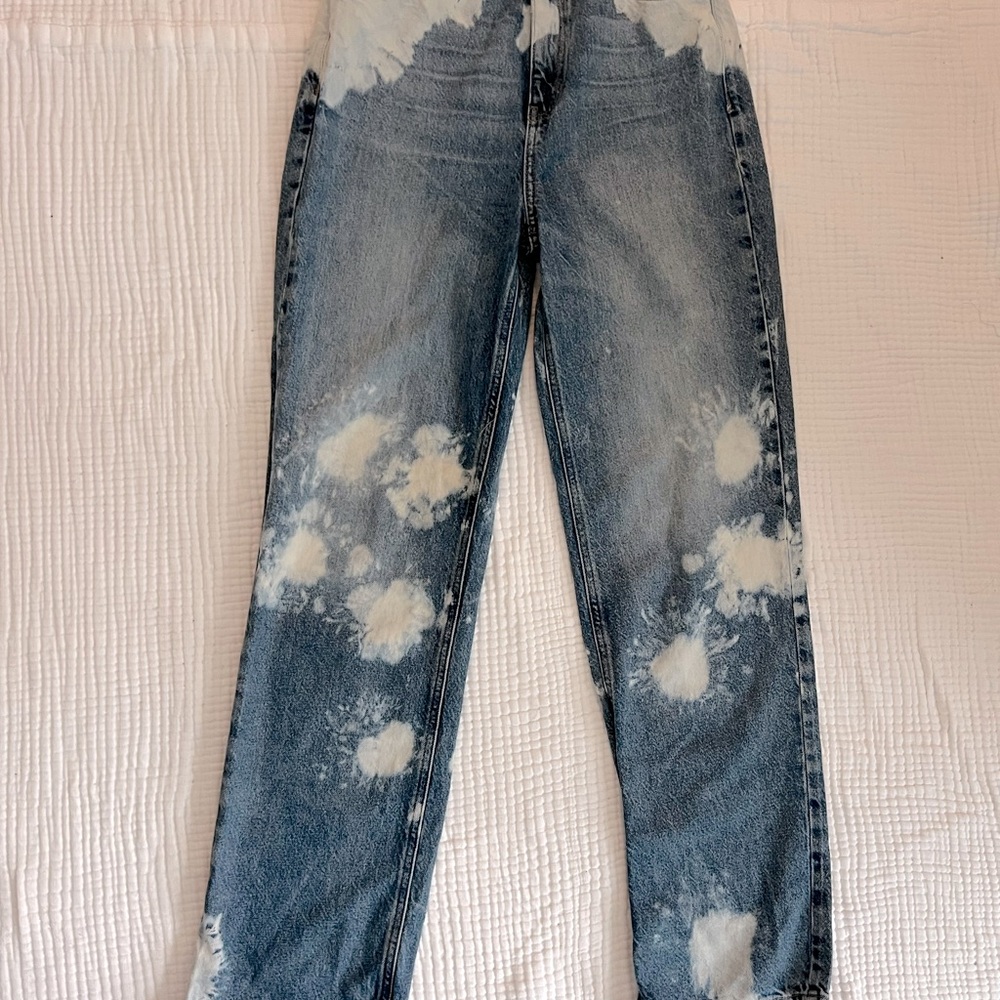 ***** SOLD****Pacsun 90’s boyfriend jeans- size 28